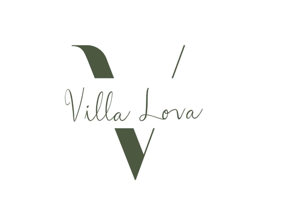 Villa Lova Sambirenteng Gretek エクステリア 写真