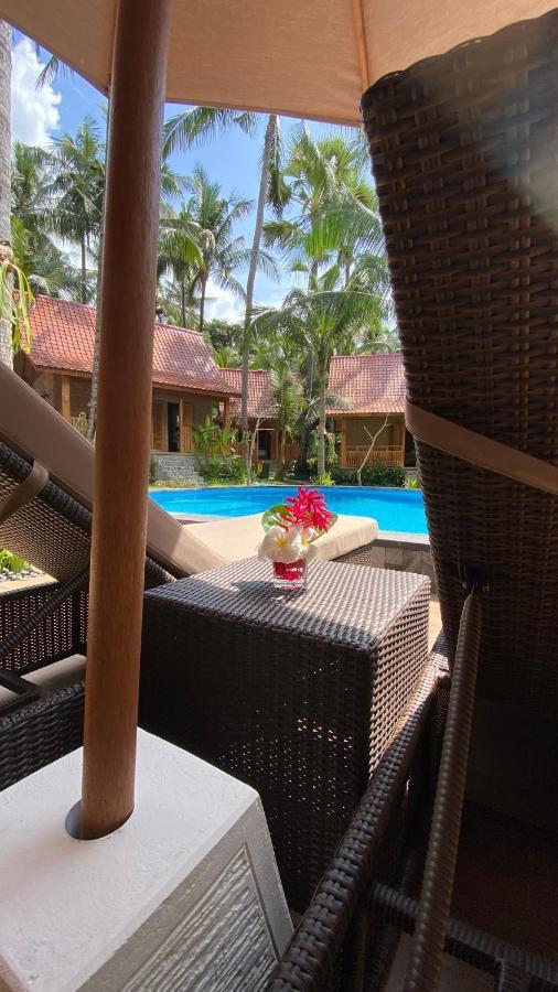 Villa Lova Sambirenteng Gretek エクステリア 写真